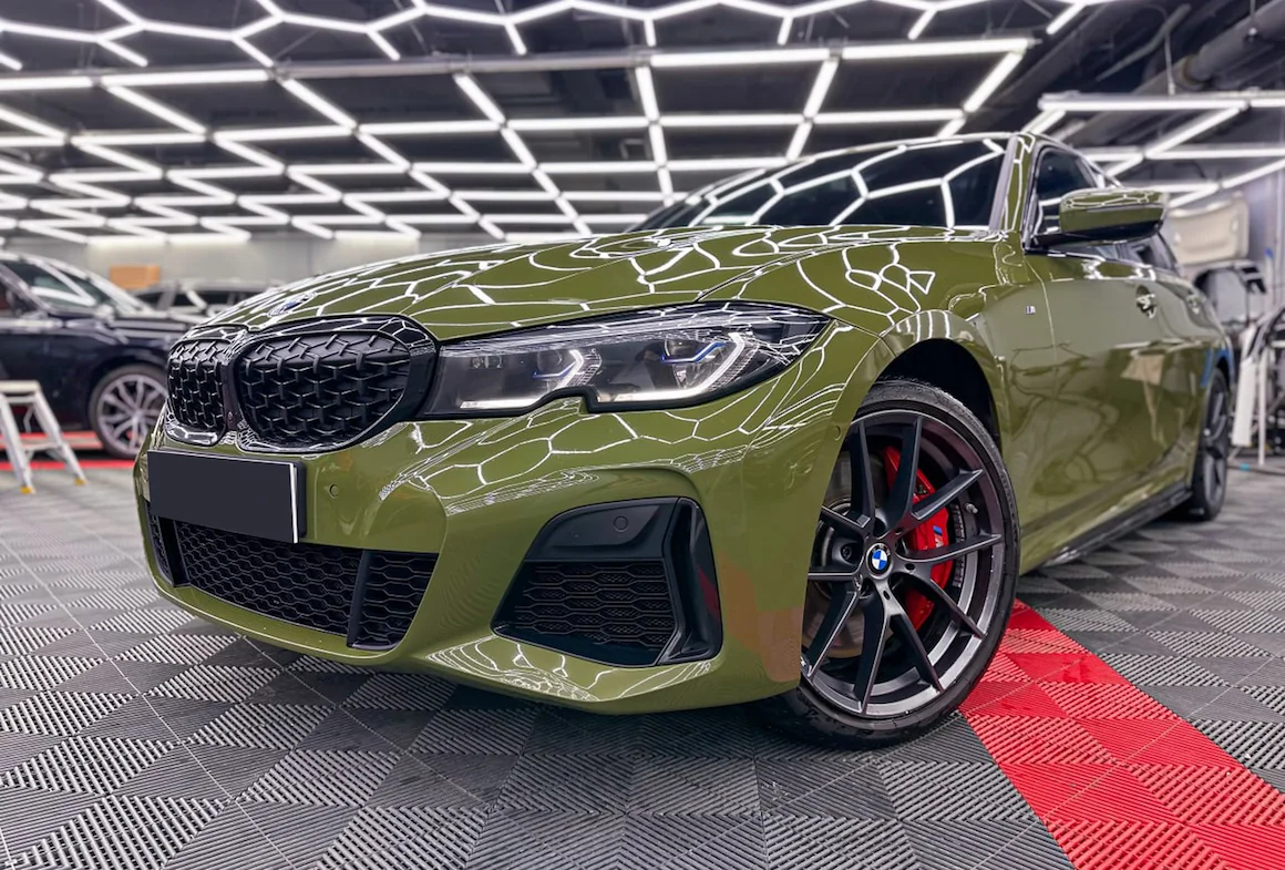 Оклейка BMW 3-Series в зеленую пленку: <br>свежий взгляд на классику