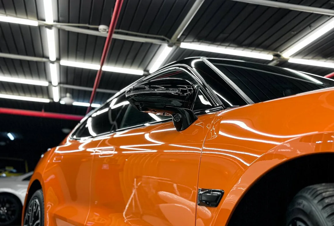 Оклейка Zeekr 001 в оранжевую пленку: <br>электрокар с характером