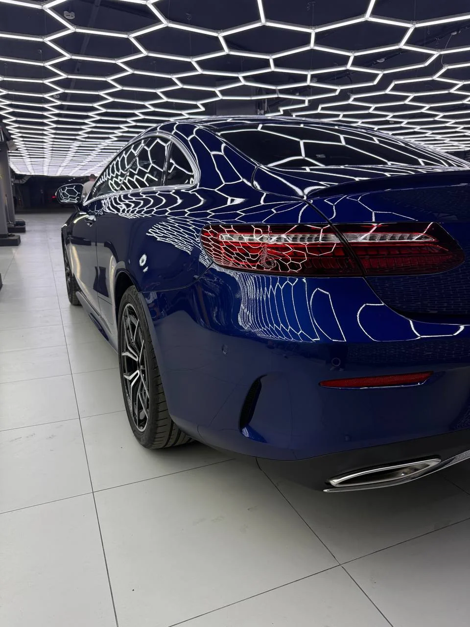 Полировка, керамика, химчистка и перекрас бампера Mercedes‑Benz E‑Class: комплексное обновление